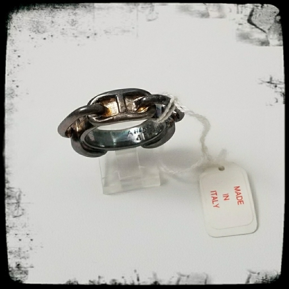 Abercrombie and Fitch Mens Ring